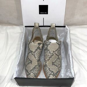 Dolce vita bootie 7.5